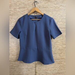 Banana Republic Peplum Top Short Sleeve Periwinkle Blue Vented Hem Size XS